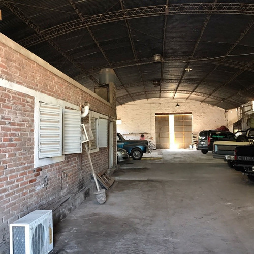 Imagen 5 de 13 de Galpón Con Casa, Local Comercial, Lavadero, Fosa, Etc.