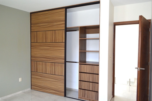 Casa Con Recámara En Planta Baja, Para Estrenar, Argenta Residencial En Zapopan