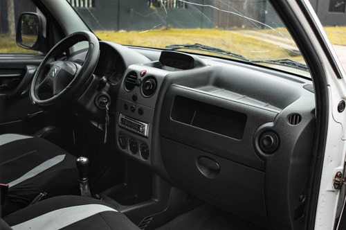 Citroën Berlingo 1.4 2011- Motorland Permuto / Financio
