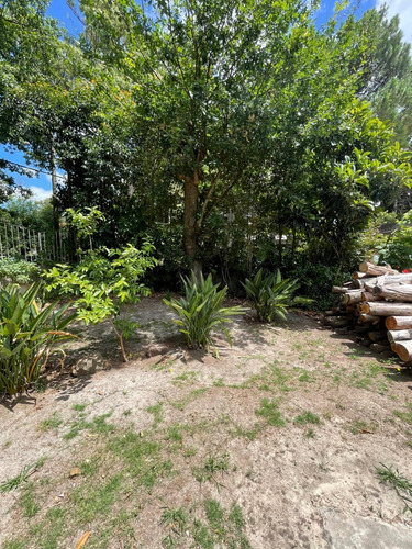 Terreno Con Mejora En La Floresta