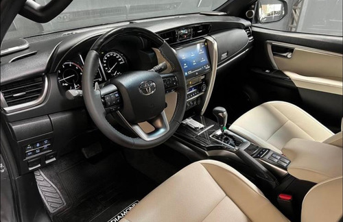 Toyota SW4 2.8 Diamond 7L 4X4 Tdi Aut. 5-P