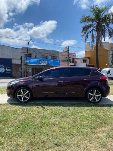Imagen 9 de 11 de Kia Cerato 2020 1.6 Ex At6