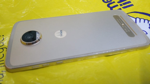 Motorola Z2 Play Dorado Para Armar O Piezas. Libre. Leer!! (Usado)