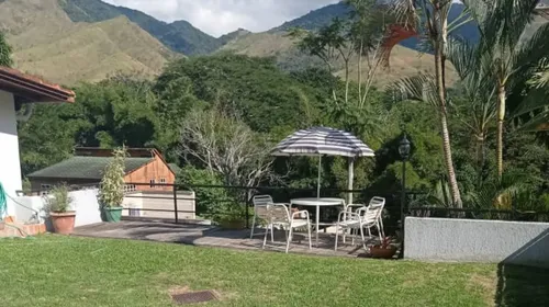 Casa En Naguanagua, La Entrada