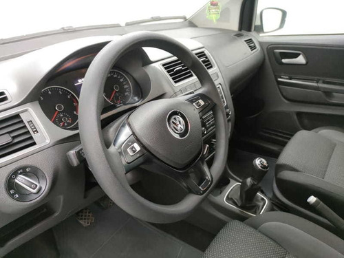 Imagem 8 de 15 de Volkswagen Spacefox 1.6 8v Trend Totalflex 4p 2019