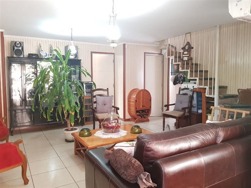 Casa En Venta De 4 Dormitorios En Rancagua
