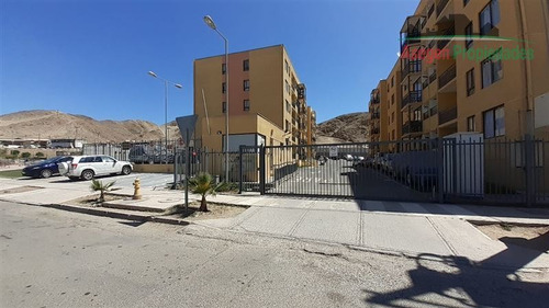 Imagen 21 de 26 de Departamento En Venta De 3 Dorm. En Copiapó