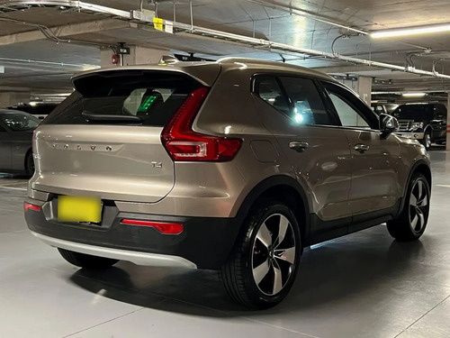 Volvo Xc40 2.0 B4 Plus At 4x4 2022