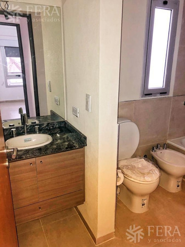 Imagen 7 de 12 de Venta De Departamento De 2 Ambientes Con Balcón Y Cochera Descubierta En Bernal Este (28294)