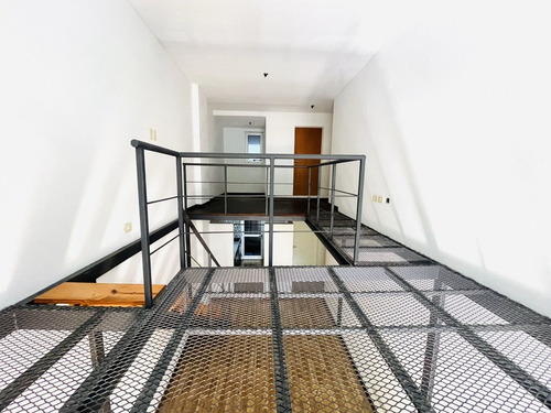 Departamento 2 Amb Con Entrepiso Balcon En Palermo