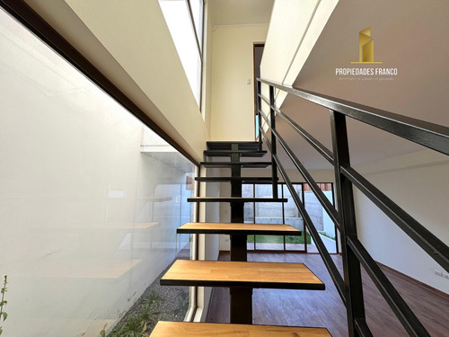 Quilpue Vende Casa 3d 3d Dos Pisos Moderna Centro