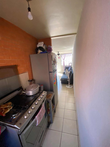 Se Vende Cass En Avenida Principal De Arboledas Cd Bajío