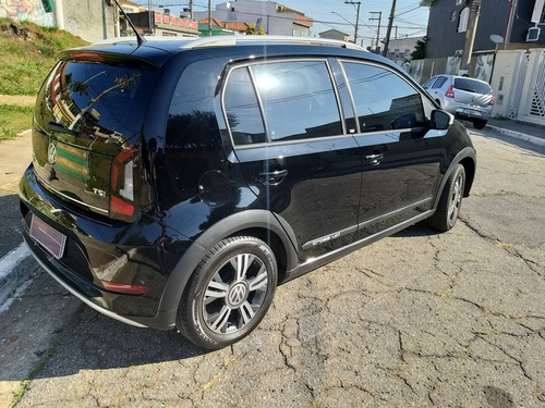 Imagem 8 de 15 de Volkswagen Up! 1.0 Cross Up Tsi