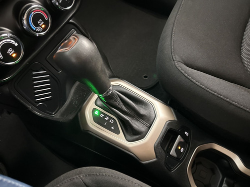 Jeep Renegade Sport 1.8 4x2 Flex 16V Aut.