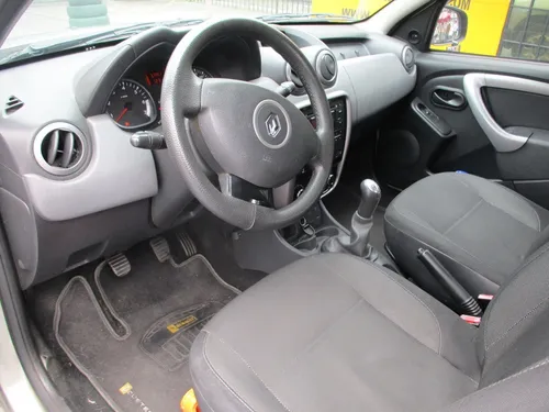 Renault Duster EXPRESSION 4X2 1600CC MT AA