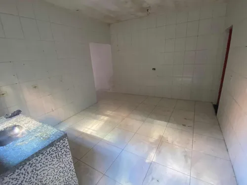 Casa Com 2 Quantos ,sala,cozinha ,banheiro ,garagem