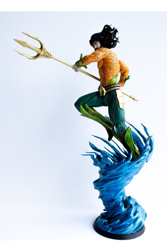 Aquaman  Dc Comics Figura 30 Cm Pintado A Mano