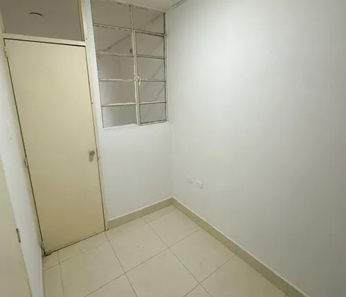 Arriendo Apartaestudio En Primer Piso Con Patio Barrio La Flora Norte De Cali