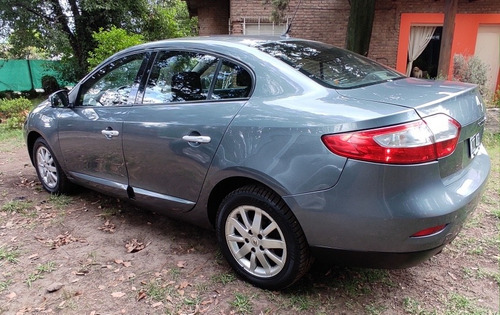 Renault Fluence 2.0 Dynamique 2012