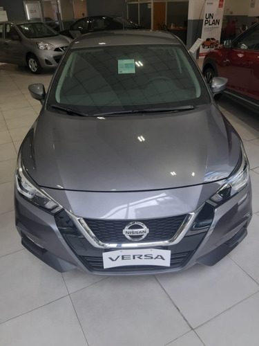 Imagen 5 de 10 de Nissan Versa Sense Cvt