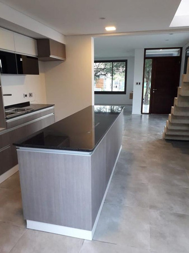 Se Vende Casa A Estrenar 3 Dorm, En Las Cañitas- Cordoba