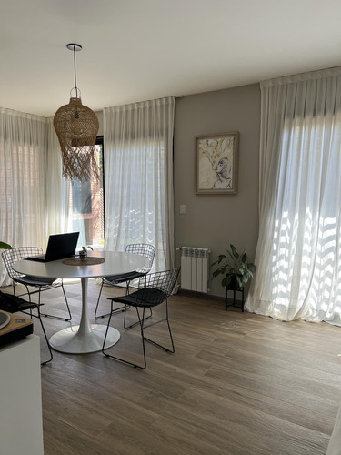 ¡precio De Oportunidad! ¡housing De Categoría En Zona Norte!