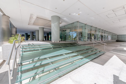 Oficina En Alquiler | Bouchard 557, Plaza Roma, Caba | 1.557 M²