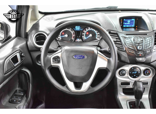 Ford Fiesta 1.6 SE PLUS SEDAN 16V FLEX 4P POWERSHIFT