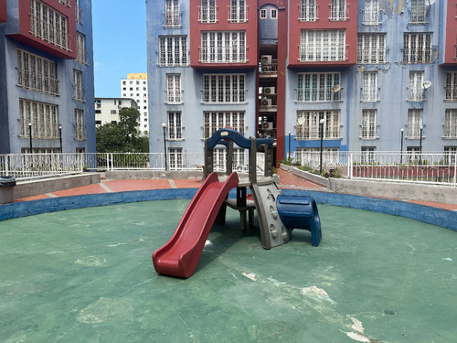 Apartamento En La Guaira Con Piscina