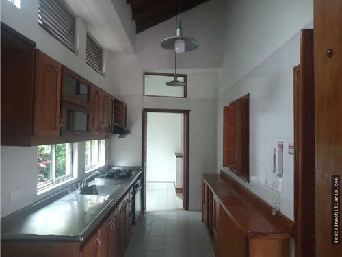 Casas En Arriendo Montecarlo 476-2439