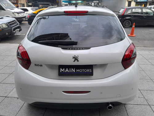 Peugeot 208 1.6 Feline