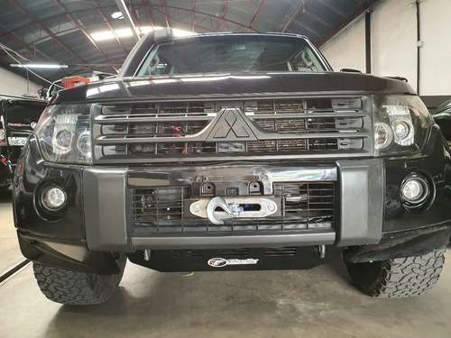 Imagem 3 de 5 de Base (berço) Guincho Embutido Mitsubishi Pajero Full 2008+