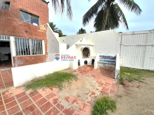 En Venta Casa Quinta Con Una Ubicación Privilegiada Excelente Para El Desarrollo Turistico En Chichiriviche Estado Falcon