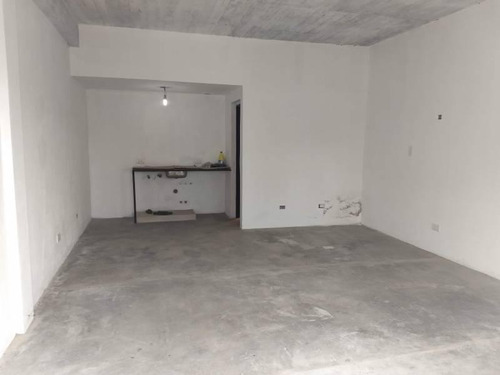Imagen 13 de 30 de Propiedad A La Venta Con Salón, Departamentos Terminar Y Terminados