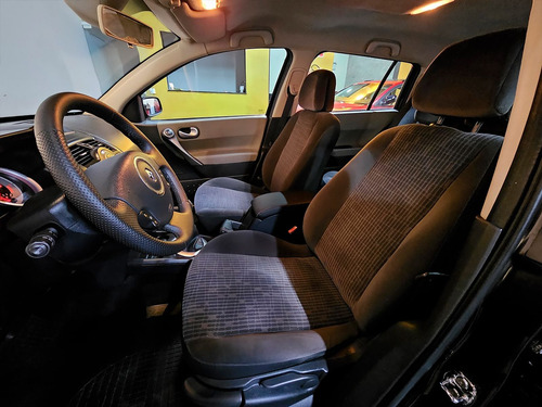 Renault Megane 1.6 DYNAMIQUE GRAND TOUR 16V FLEX 4P MANUAL