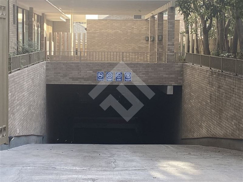 Estacionamiento En Arriendo En Providencia