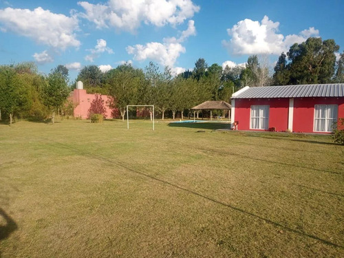 Quinta En Venta - 1 Dormitorio 1 Baño - 3.000mts2 - Florencio Varela