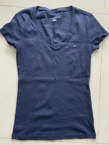 Remera Algodon Elastizado Escote En V Tommy Hilfiger