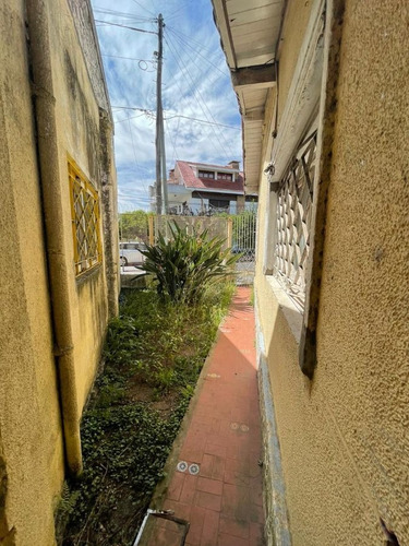 Imagen 5 de 10 de Hermosa Casa Con Local Comercial En Venta Ubicado En Llavallol
