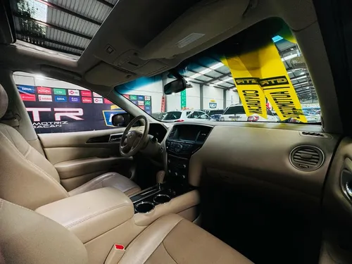 Nissan Pathfinder Exclusive