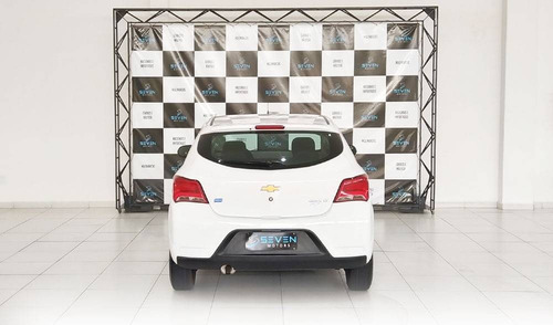 Chevrolet Onix 1.0 Mpfi Lt 8v Flex 4p Manual