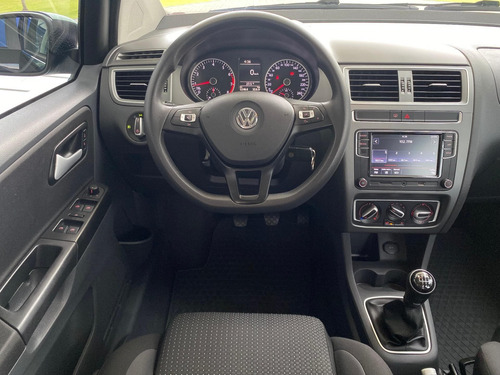 Imagem 9 de 13 de Volkswagen Fox Connect 1.6