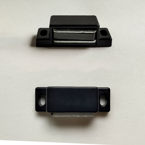 Batedor Para Portas De Armário Com Imã Preto Fosco