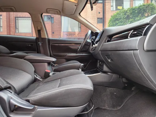Mitsubishi Outlander Kaiteki At 2.4 Cc 2022