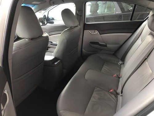 Imagem 10 de 10 de Honda Civic 1.8 Lxs 16v Flex 4p Manual