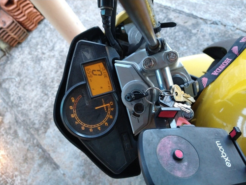 Imagem 3 de 8 de Honda Cb300
