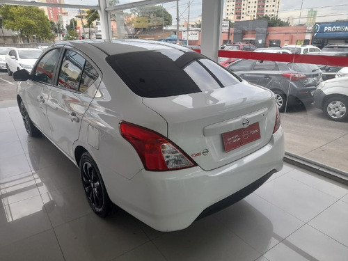 Imagem 2 de 8 de Nissan Versa 1.6 16v Flex S 4p Manual