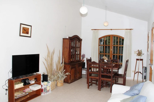 Se Vende Casa 2 Dormi-cochera-patio B°los Boulevares