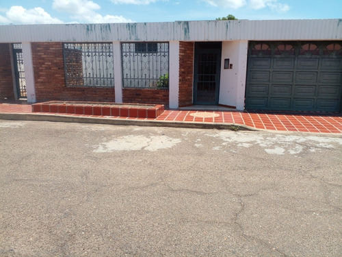 Imagen 2 de 21 de Judithe.venta Casa Maracaibo Calle Cerrada