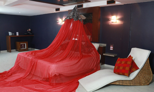 Hotel Aladdin Caracas En Venta: Exclusividad Y Elegancia En El Distrito Financiero Alfonso 24-21265
